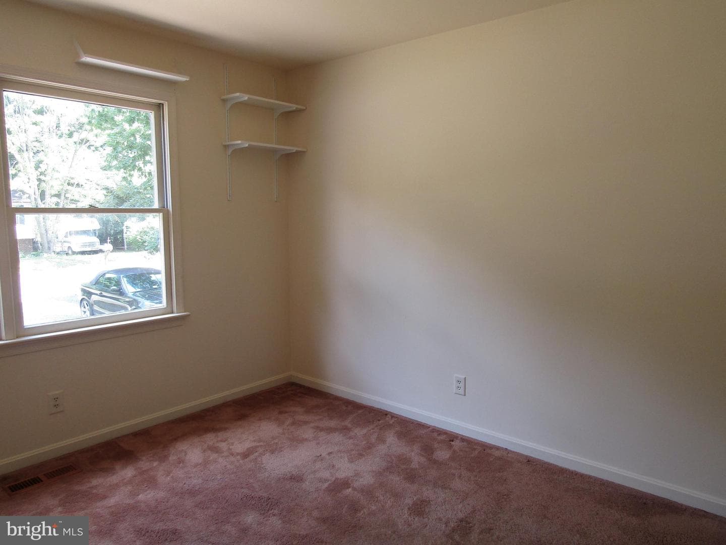 418 Cleveland Court photo 5