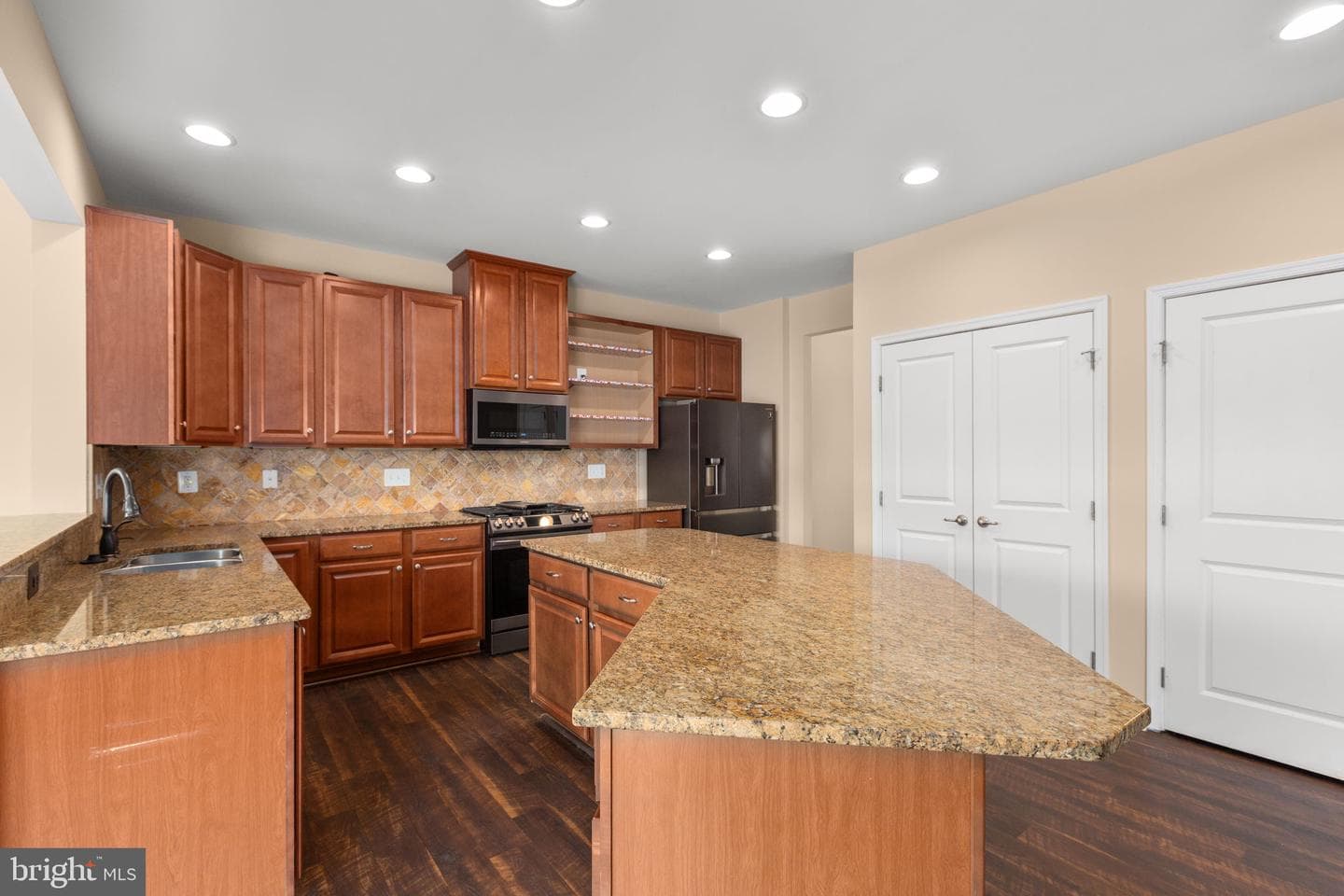 2509 Cornell Drive photo 7