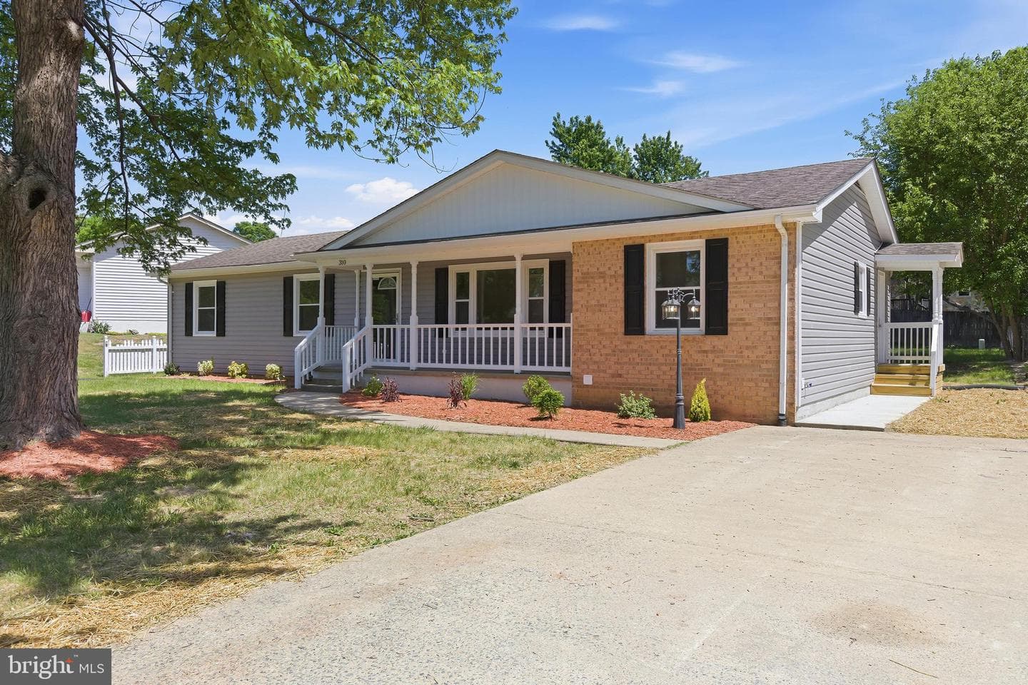 310 Sycamore Drive photo 33