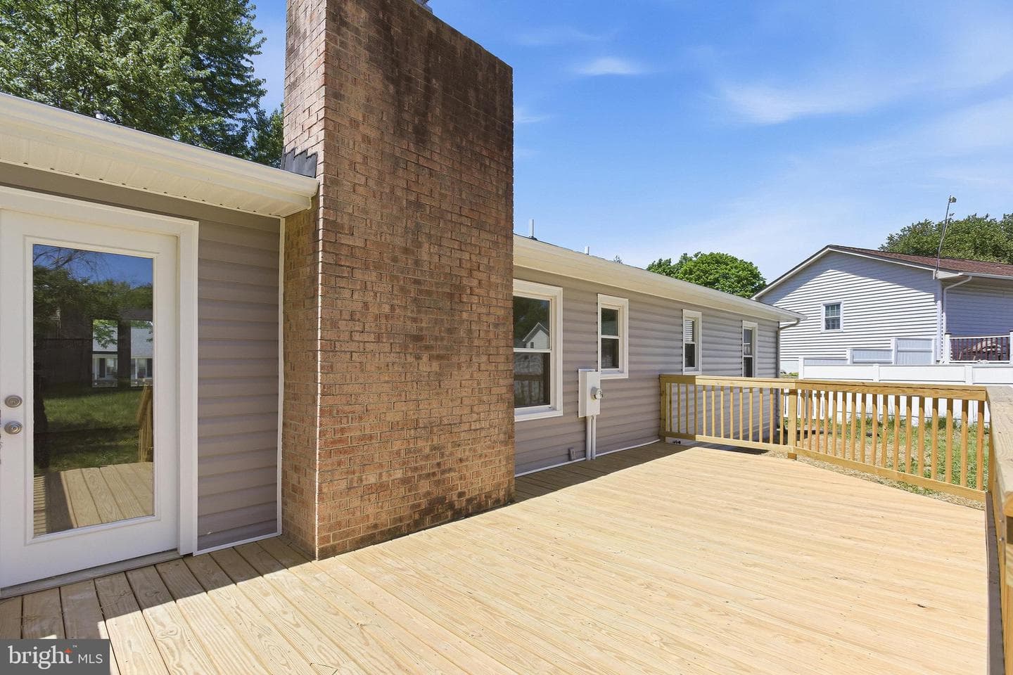 310 Sycamore Drive photo 4