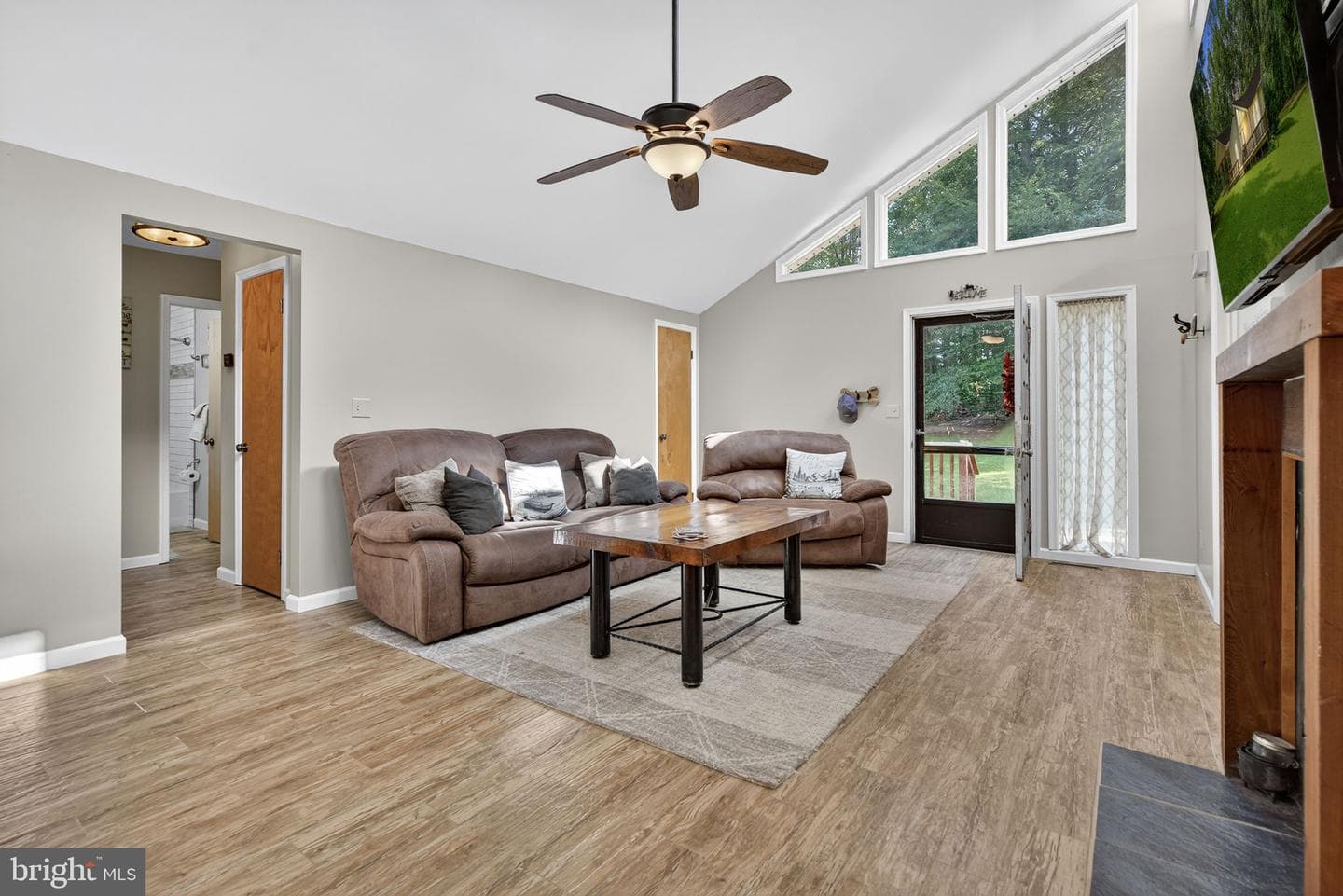 3937 Breaknock Road photo 37