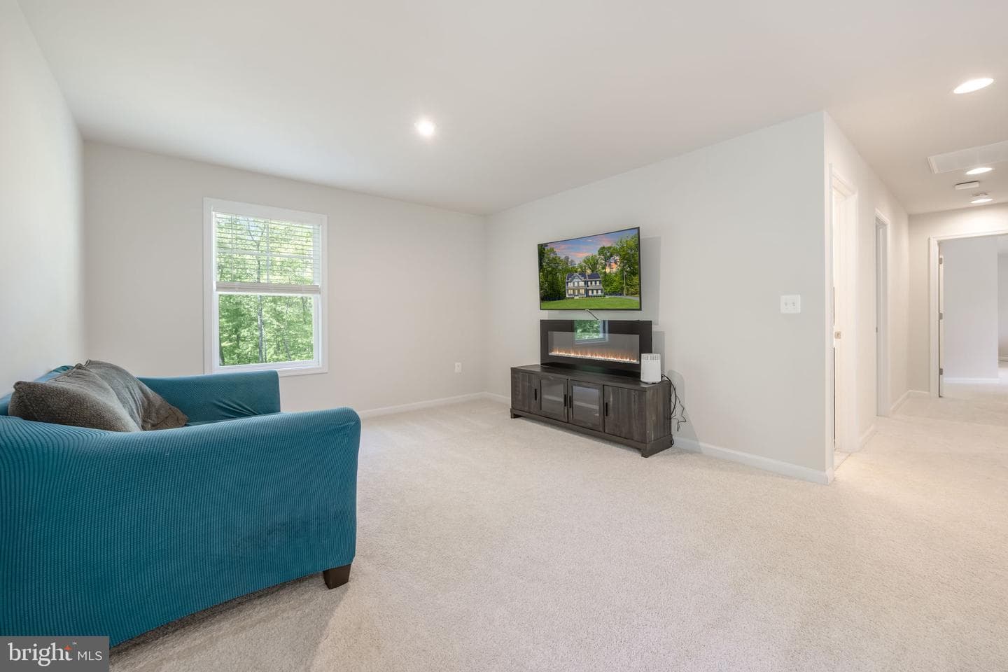 8028 Ashford Drive photo 19