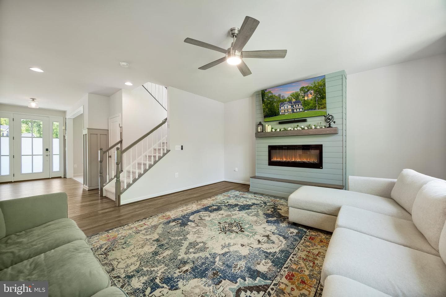 8028 Ashford Drive photo 9