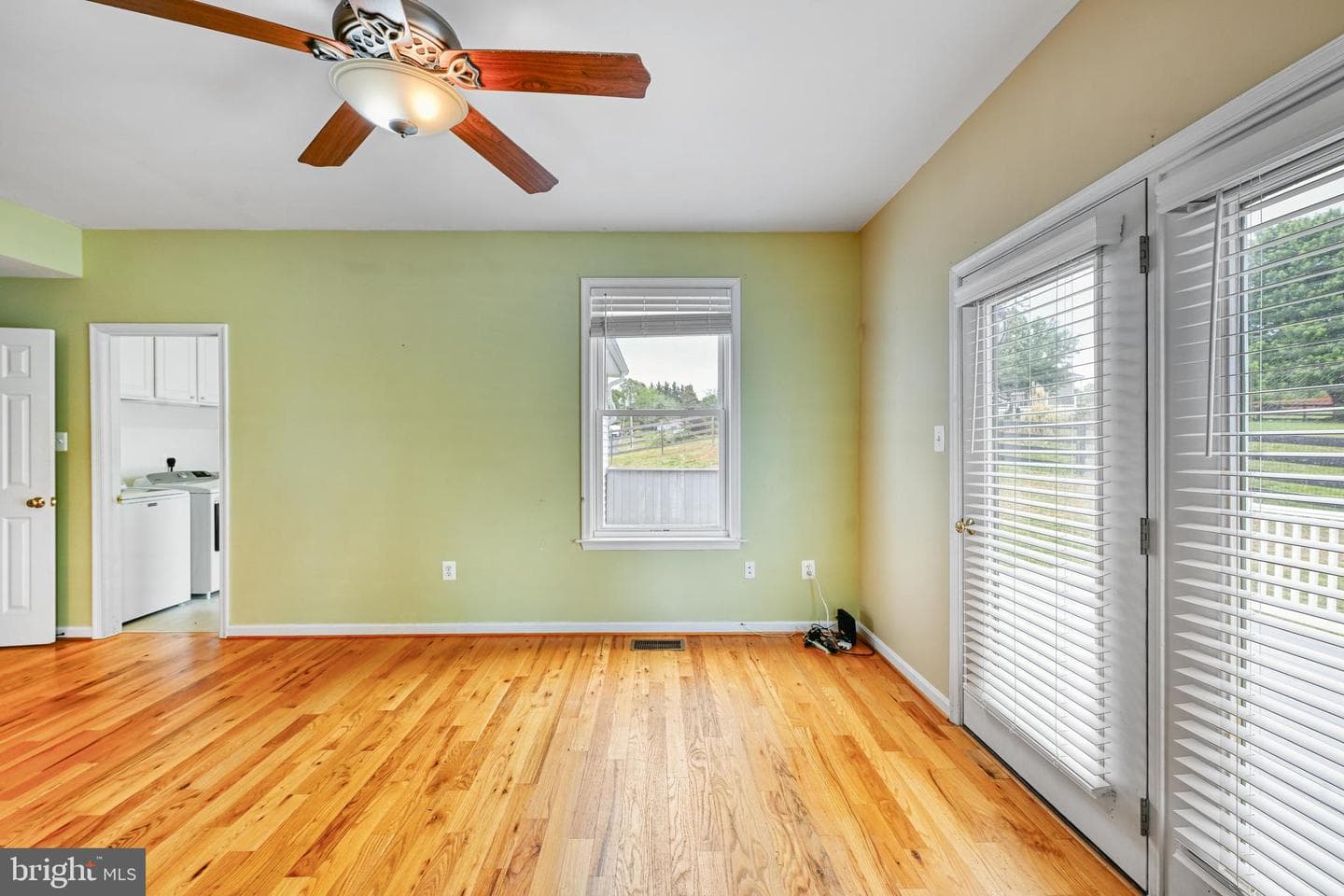 5815 Springfield Farm Lane photo 27