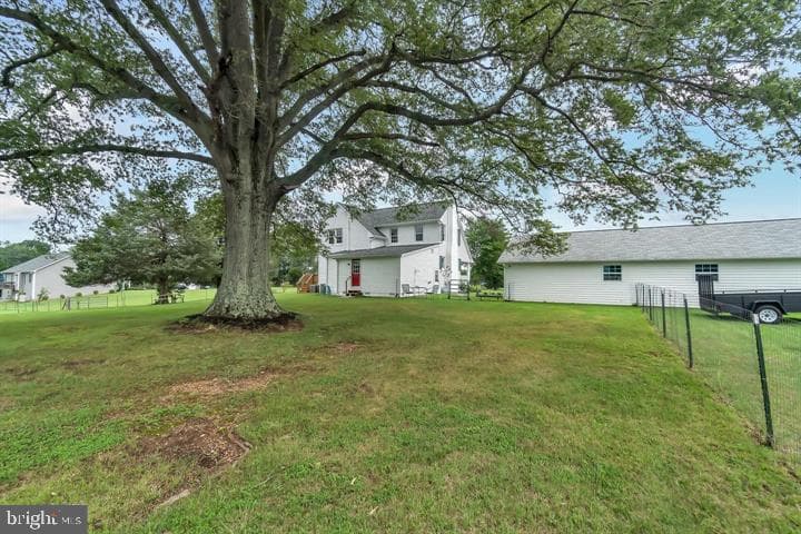 10004 Plank Road photo 4