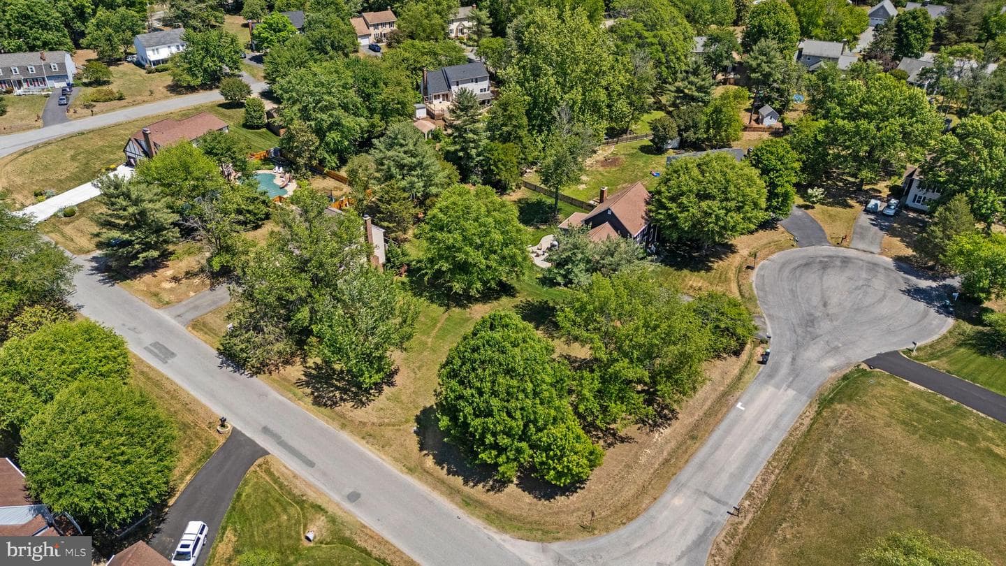 11301 Beauclaire Blvd photo 73