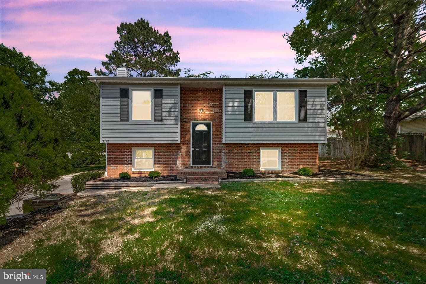 2128 Hamway Drive photo 2