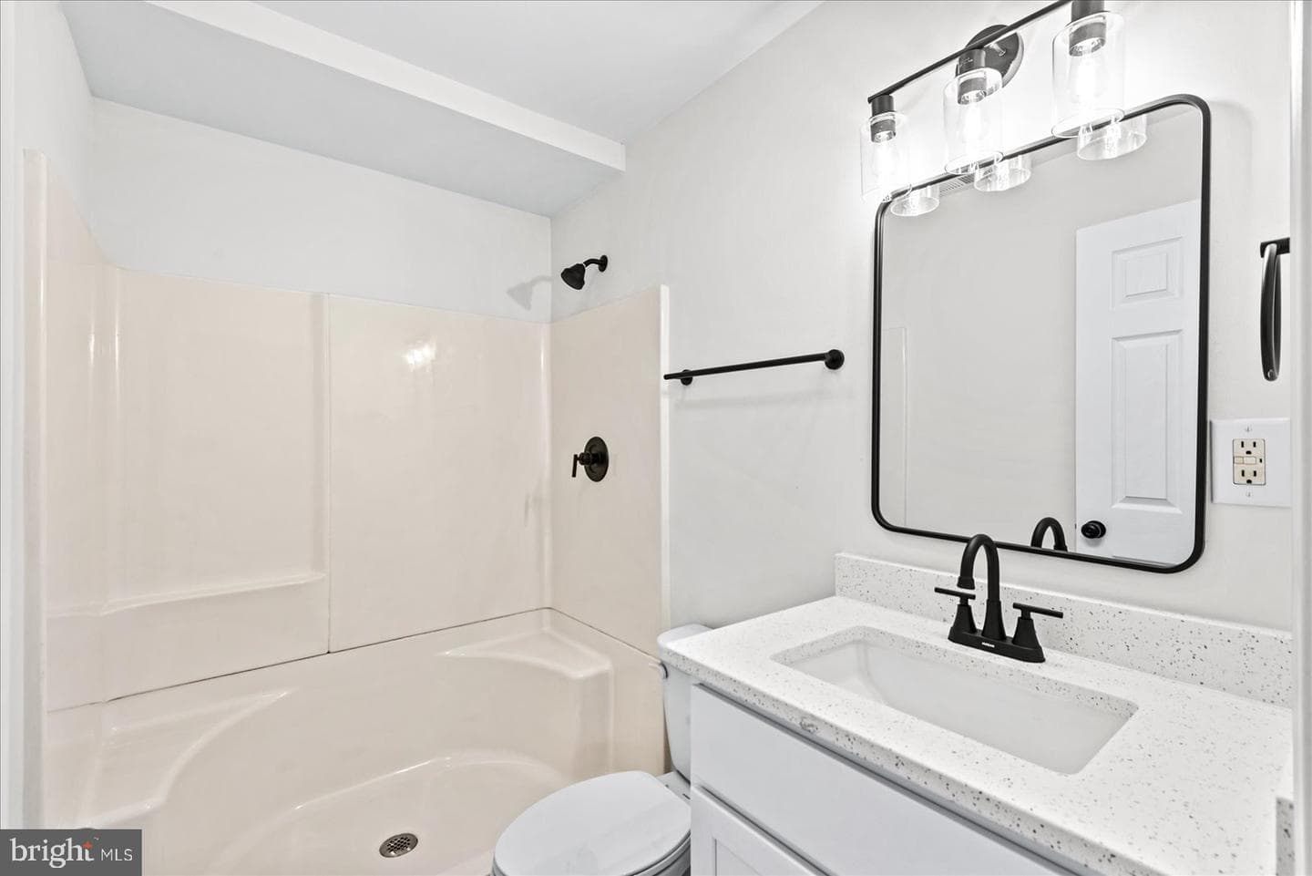 2128 Hamway Drive photo 32