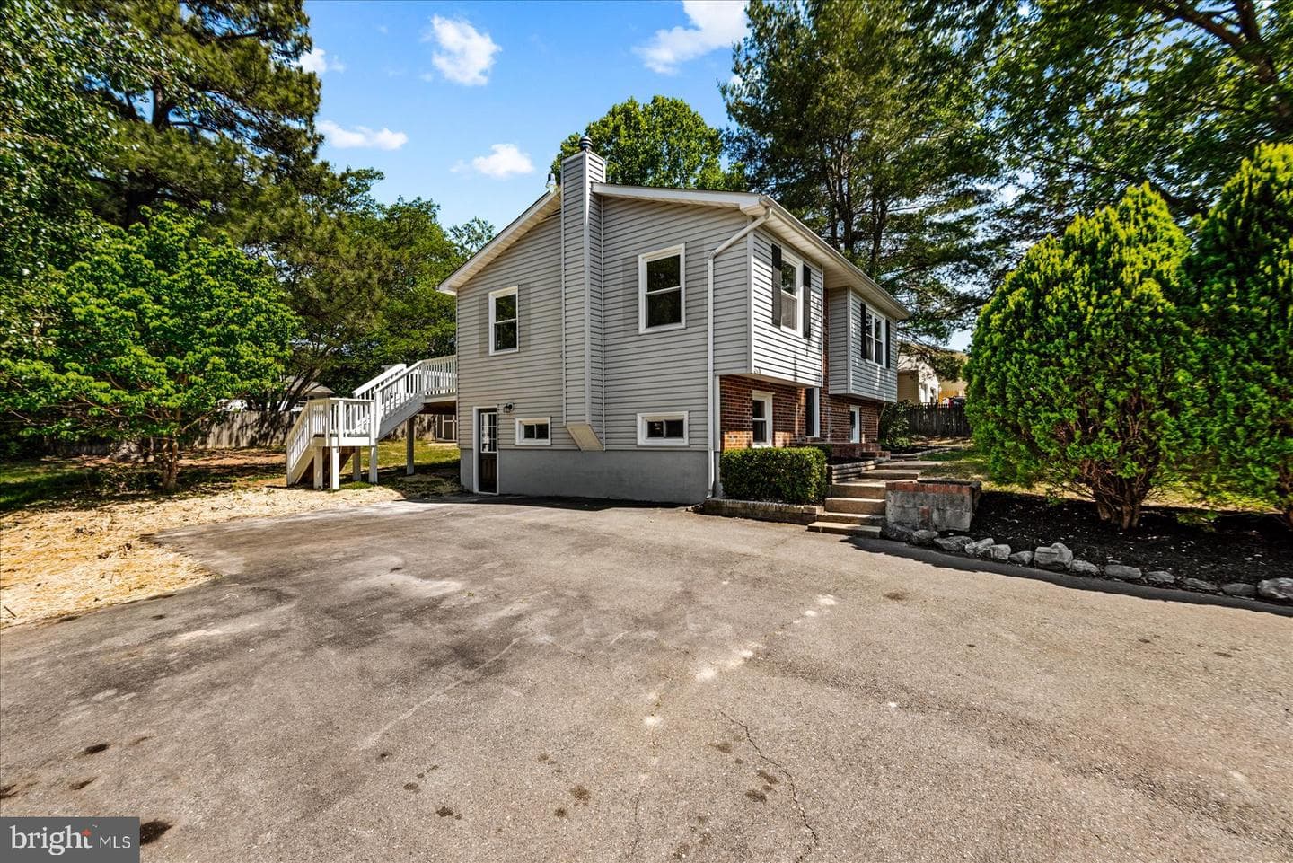 2128 Hamway Drive photo 4