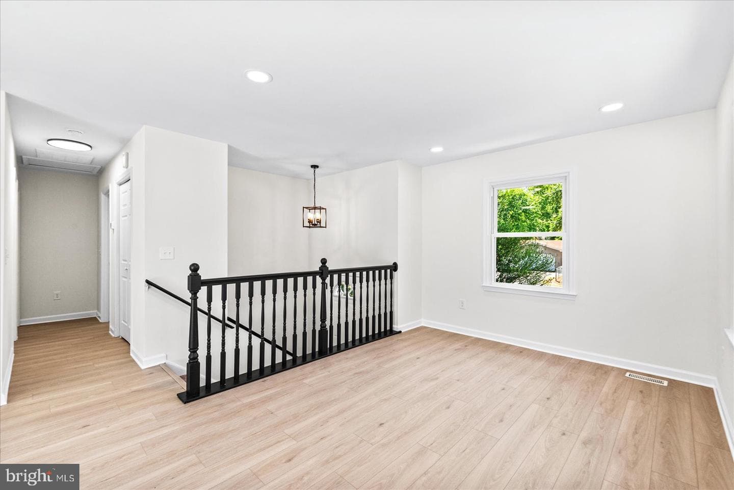2128 Hamway Drive photo 9
