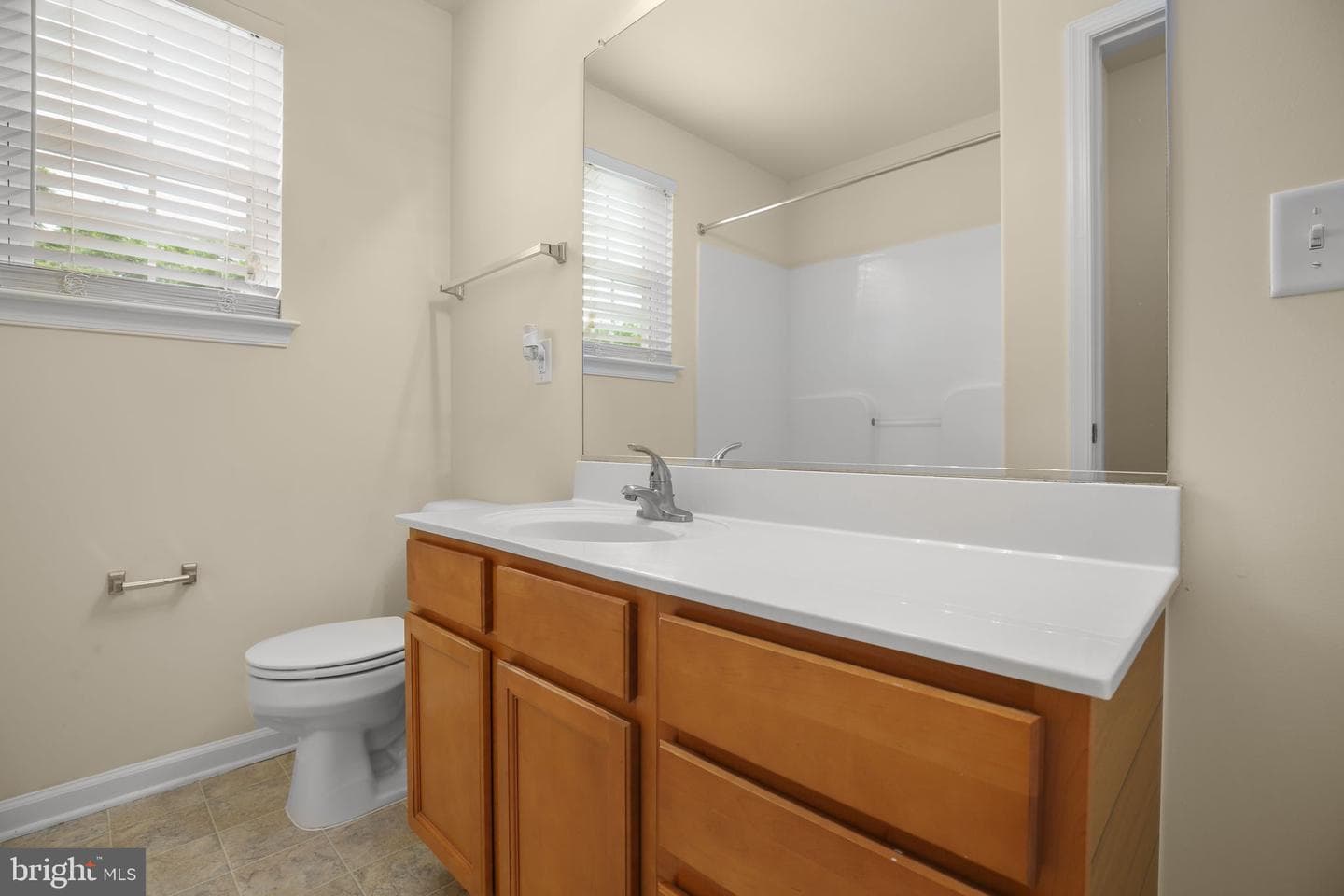 110 Mosby Street photo 16