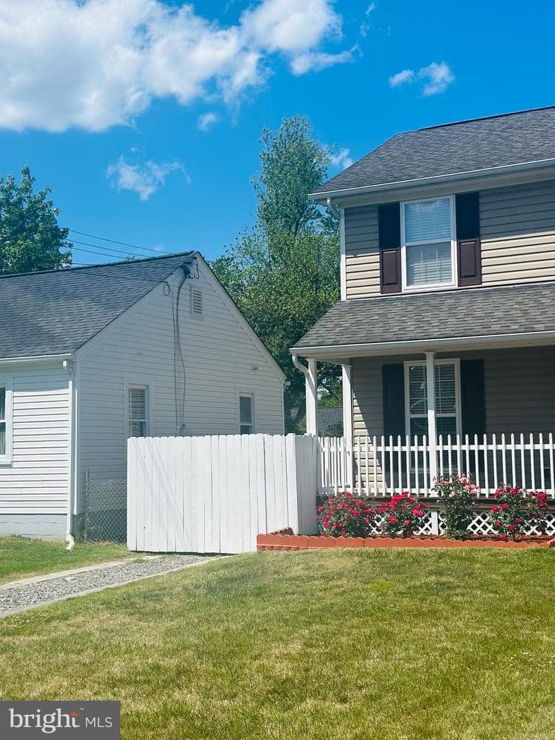 110 Mosby Street photo 40