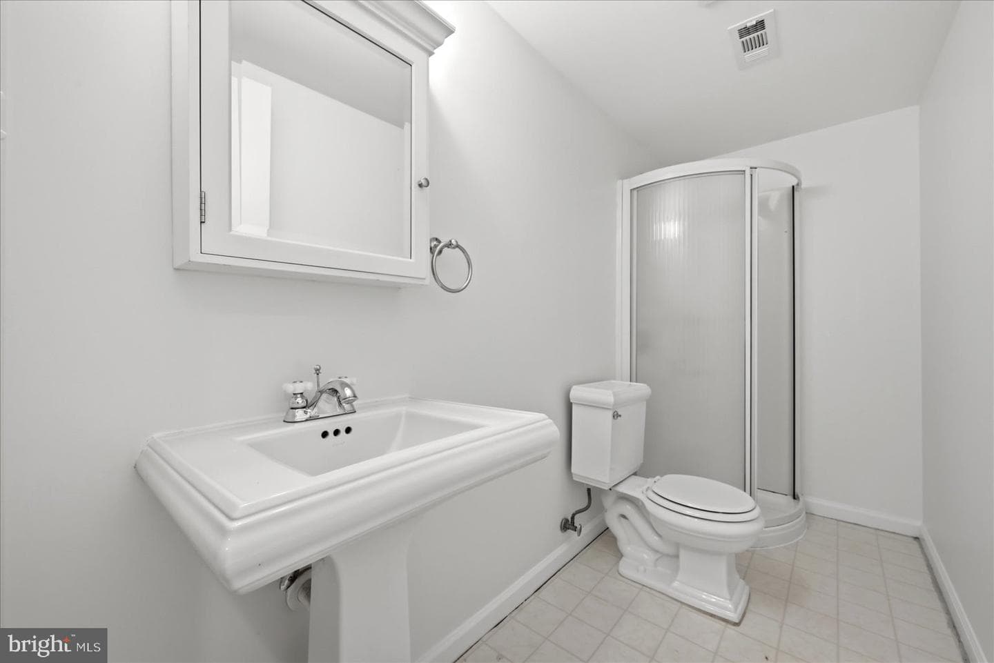 10403 Colechester Street photo 21