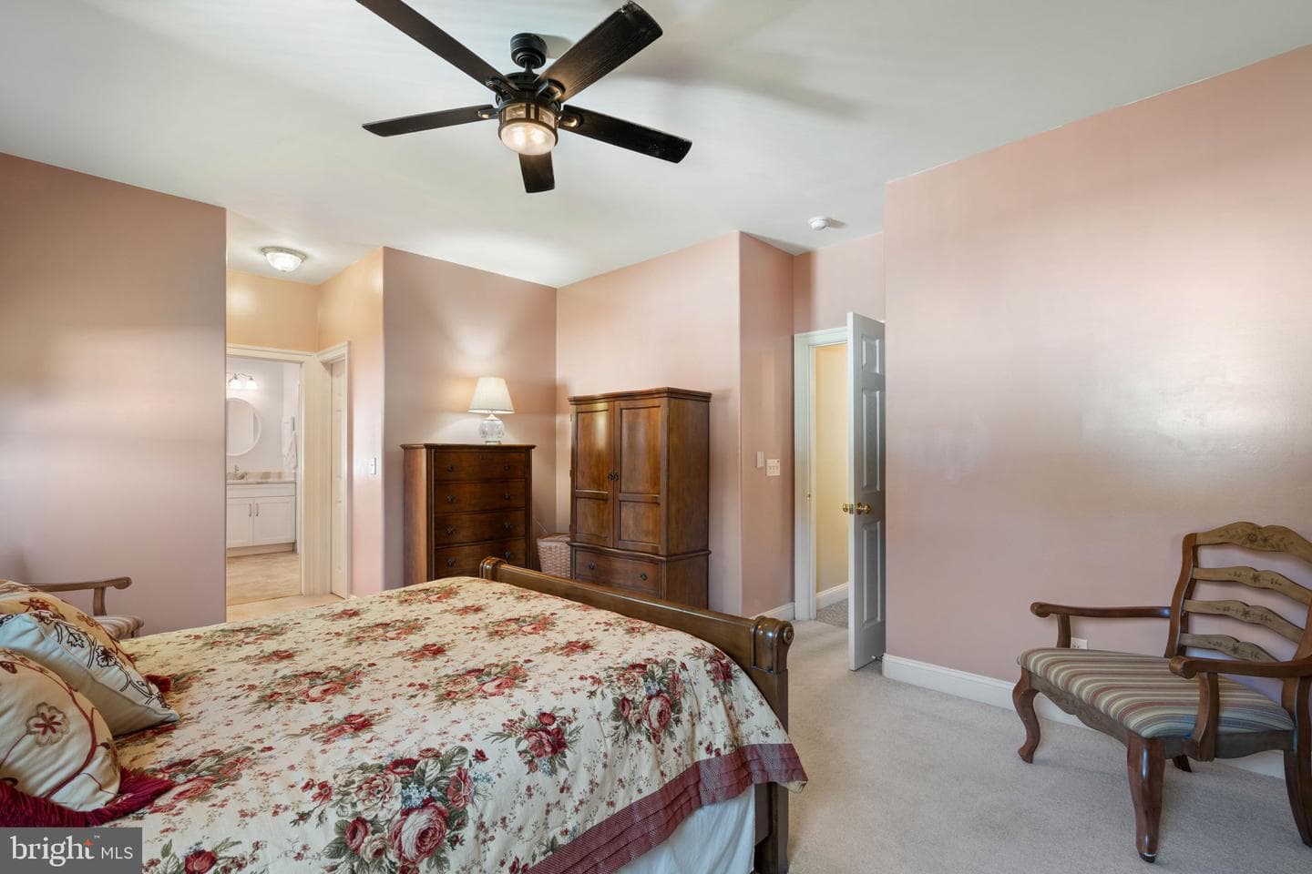 2707 Glendas Way photo 20