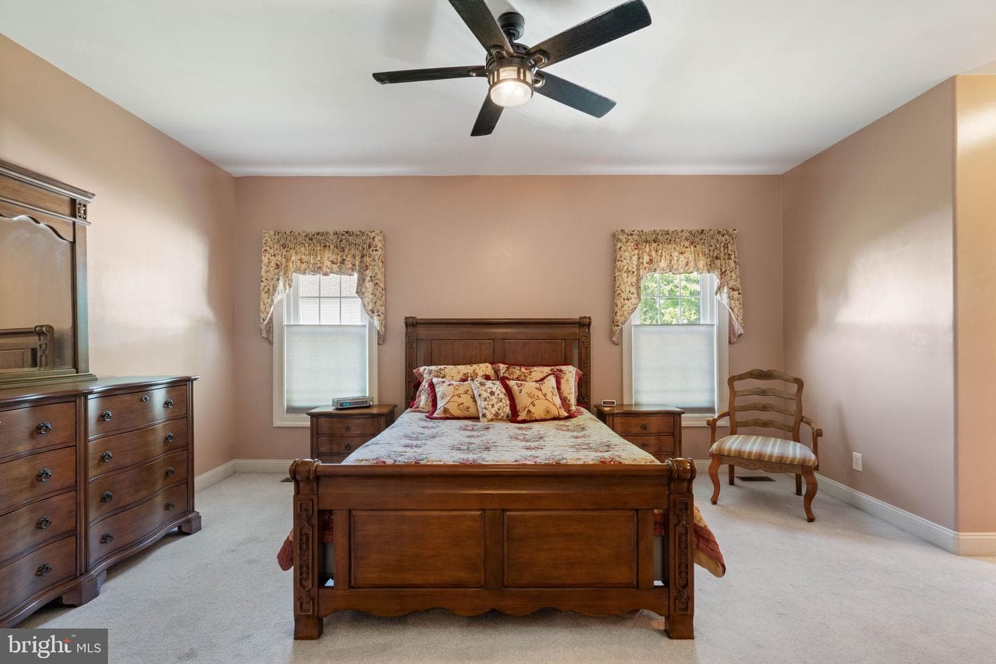 2707 Glendas Way photo 22