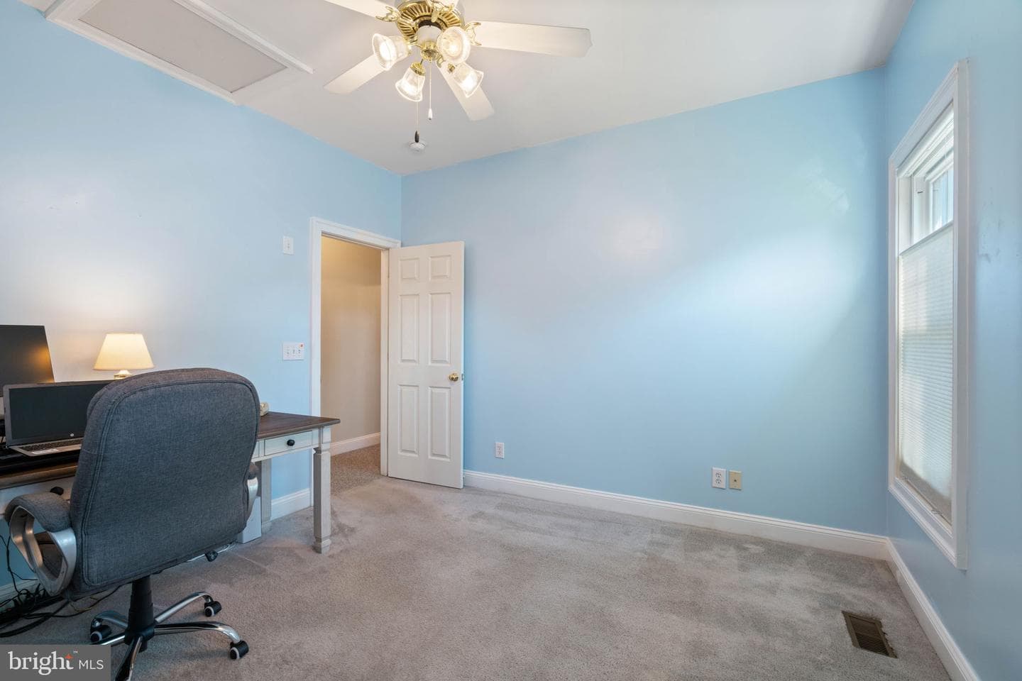 2707 Glendas Way photo 30