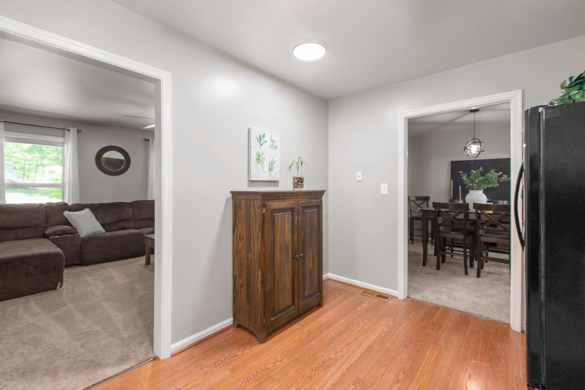 10400 Daniels Court photo 13