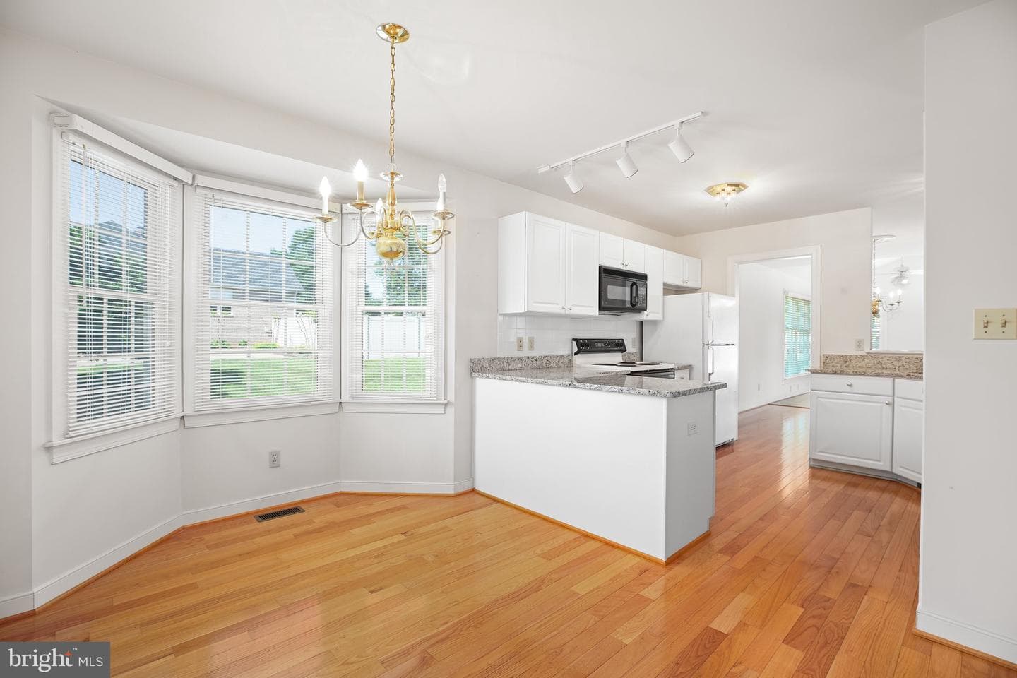 105 Brooke Drive photo 20