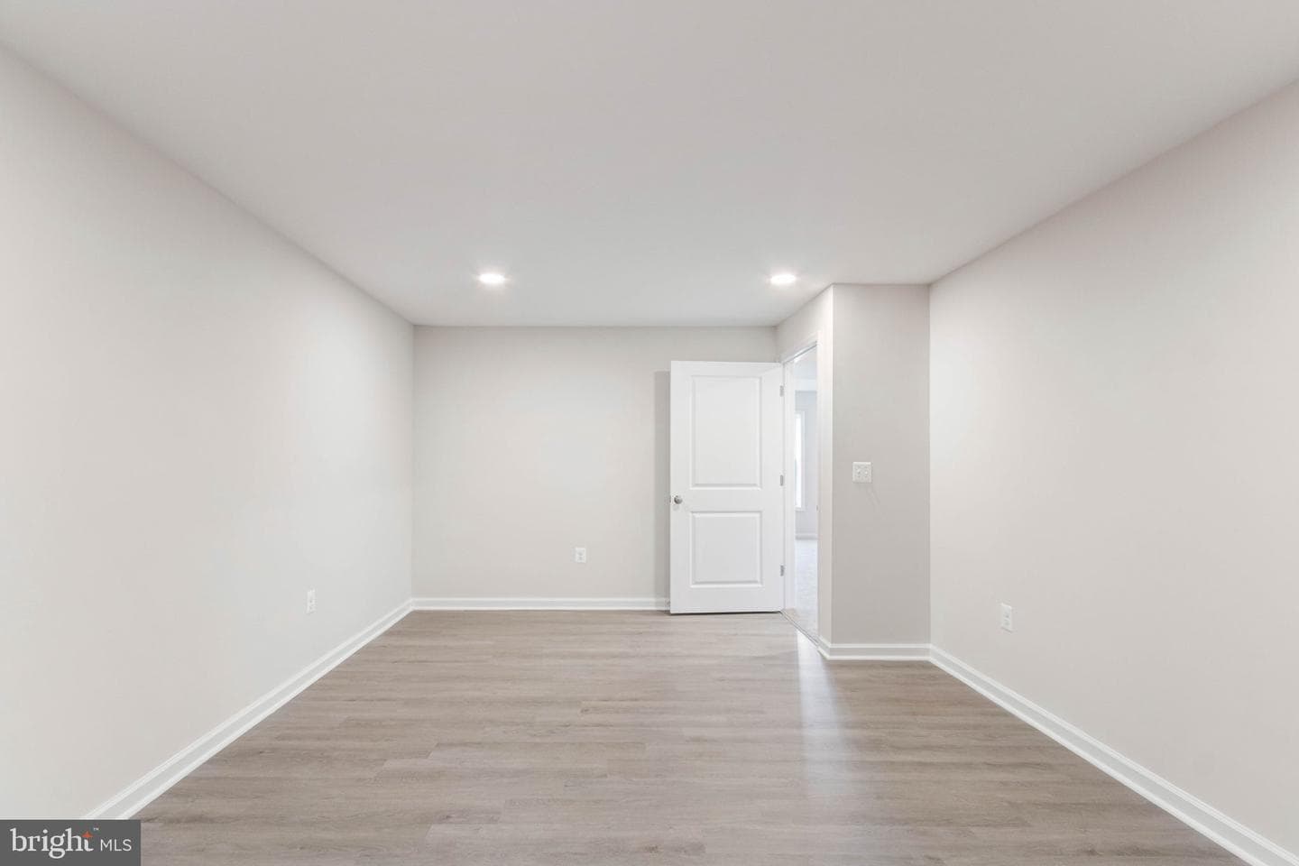 10602 Springvale Lane photo 54