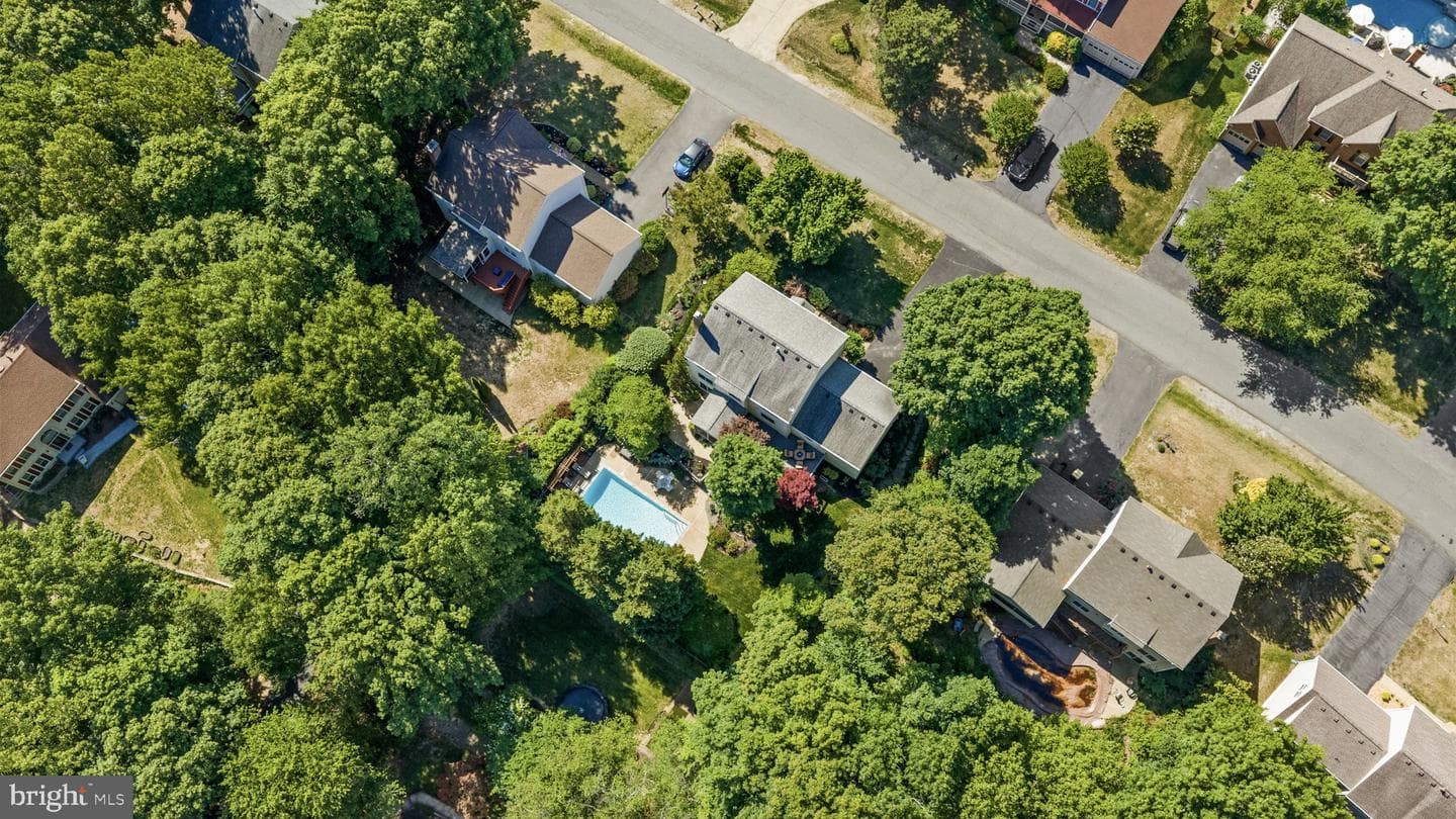 10610 Edinburgh Drive photo 74