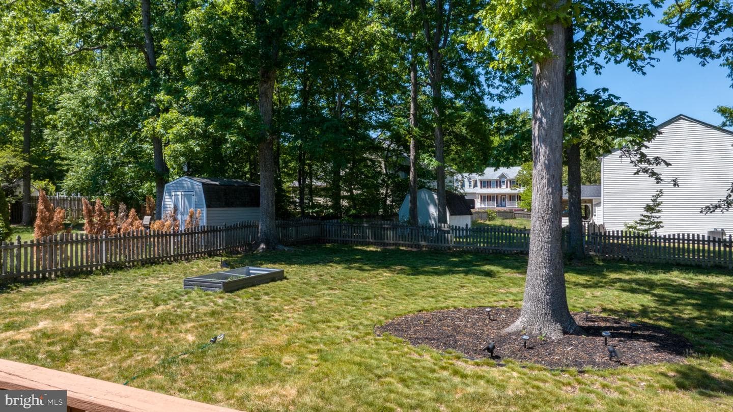 4810 Queensbury Circle photo 42