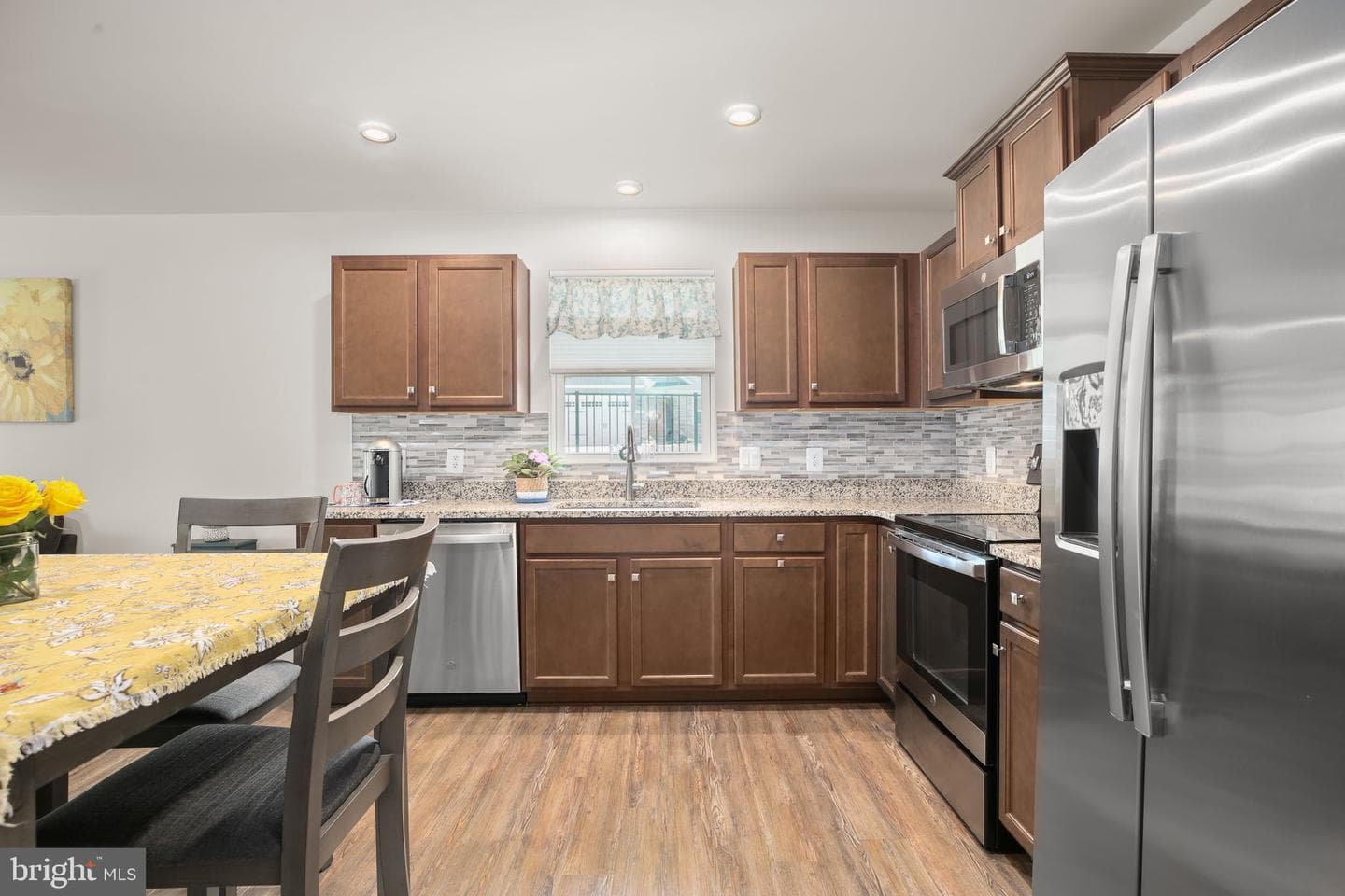 7401 Brentford Terrace photo 7