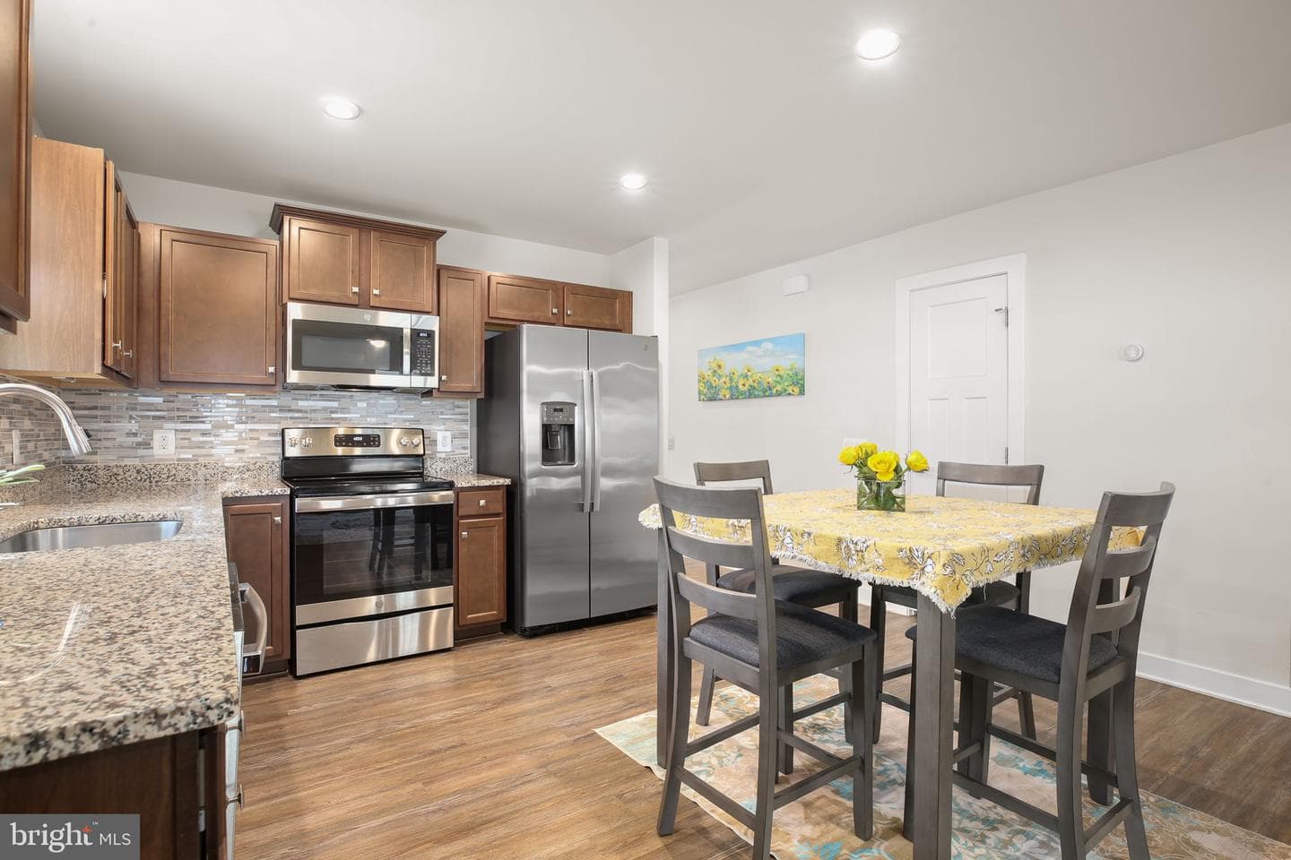 7401 Brentford Terrace photo 8