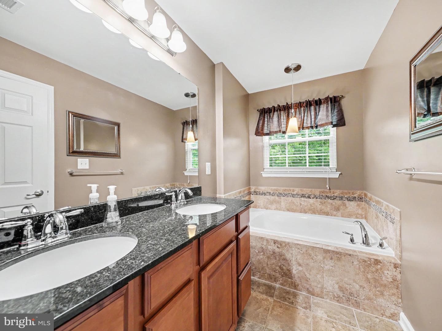 4643 Alliance Way photo 22