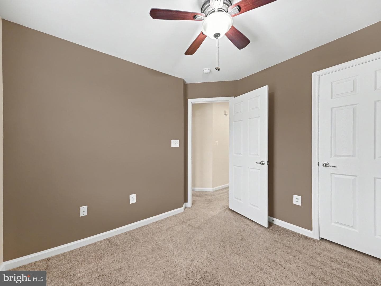4643 Alliance Way photo 31