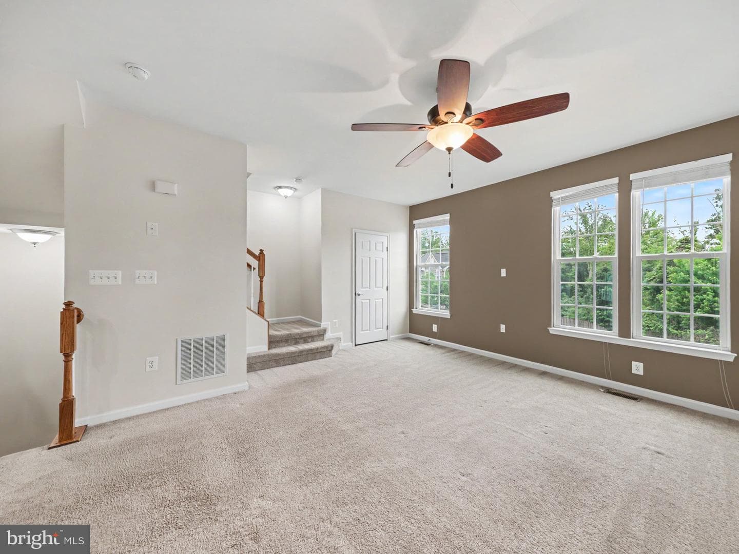 4643 Alliance Way photo 8