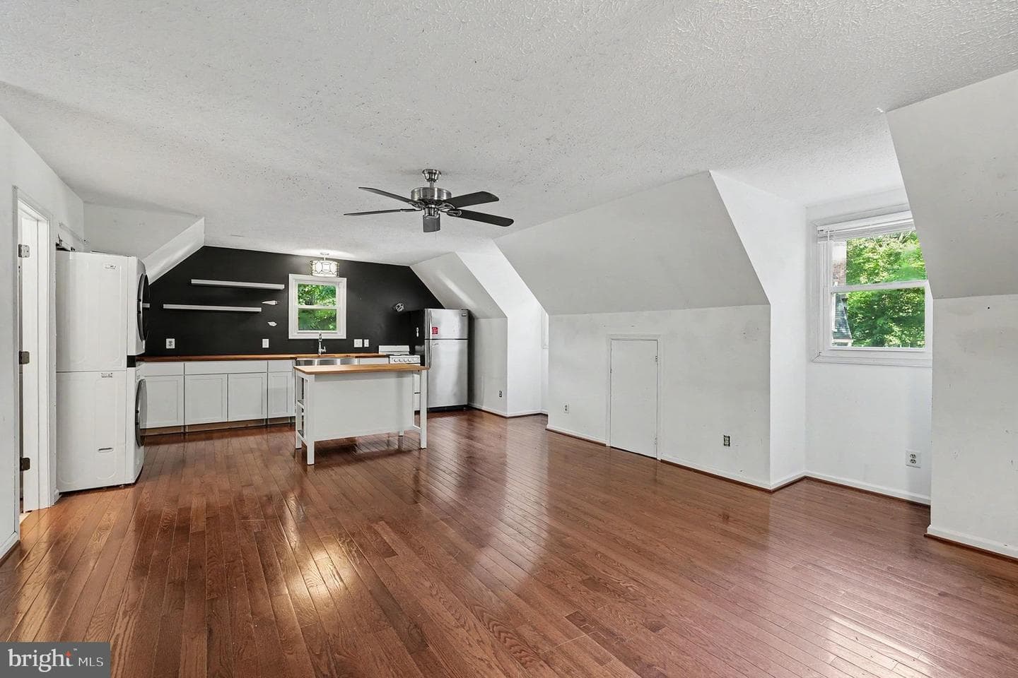 2000 Merrymount Drive photo 30