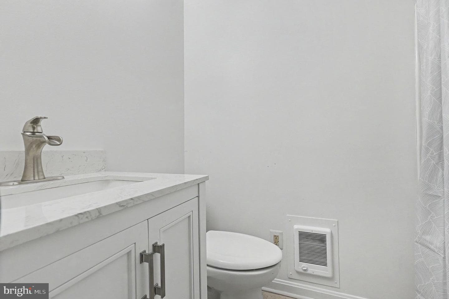 2000 Merrymount Drive photo 32
