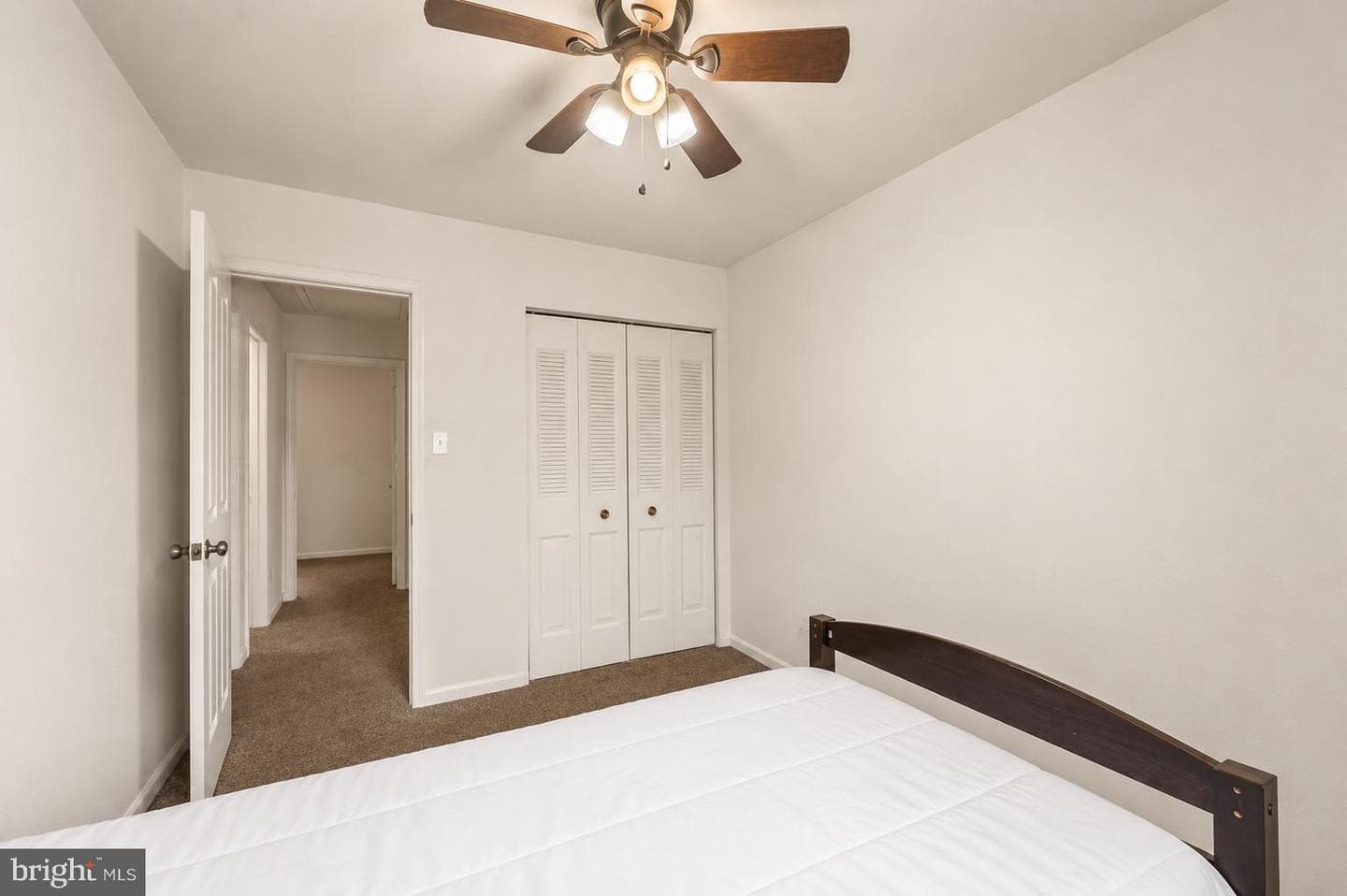 307 Olde Greenwich Drive photo 14