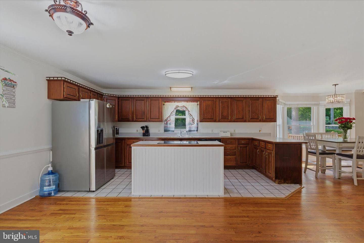 7002 Aspen Lane photo 11