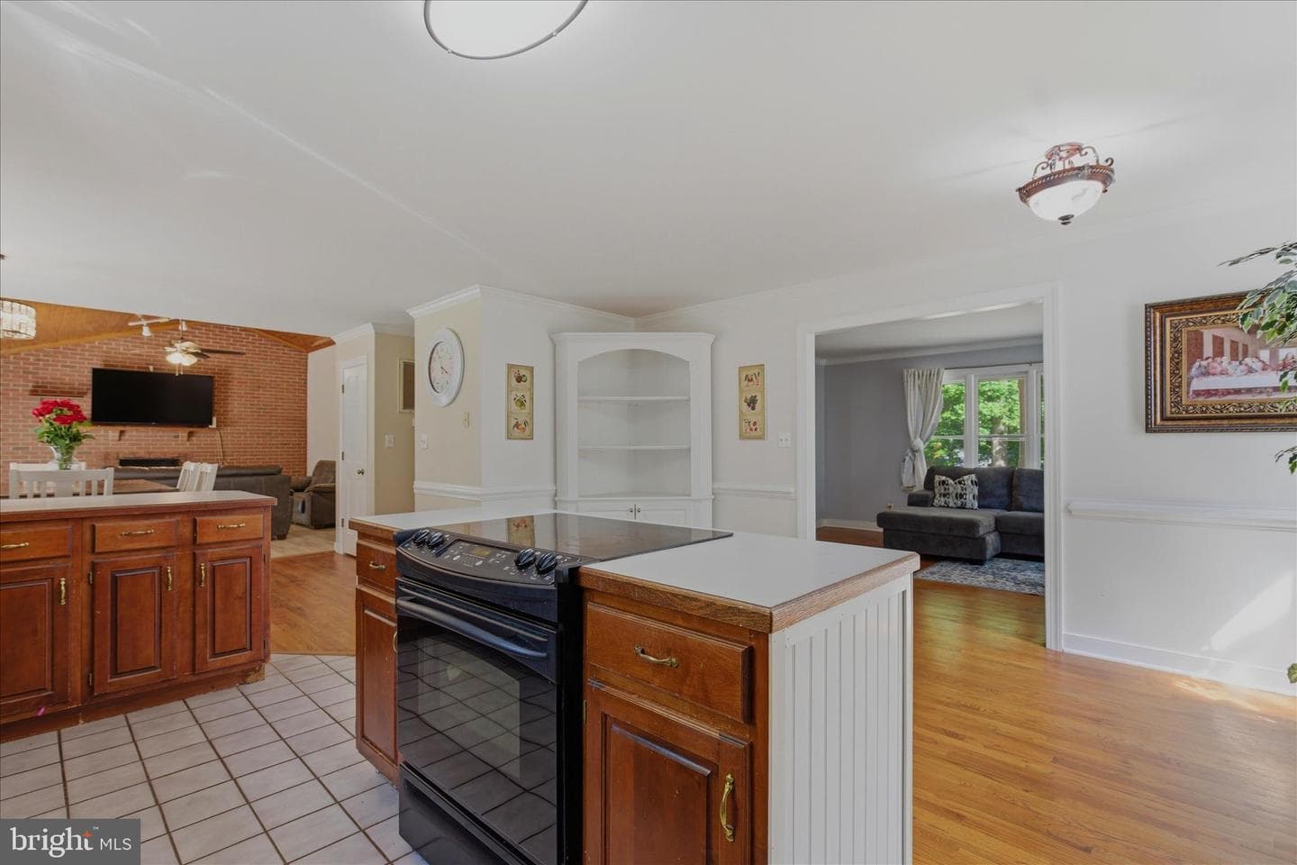 7002 Aspen Lane photo 13