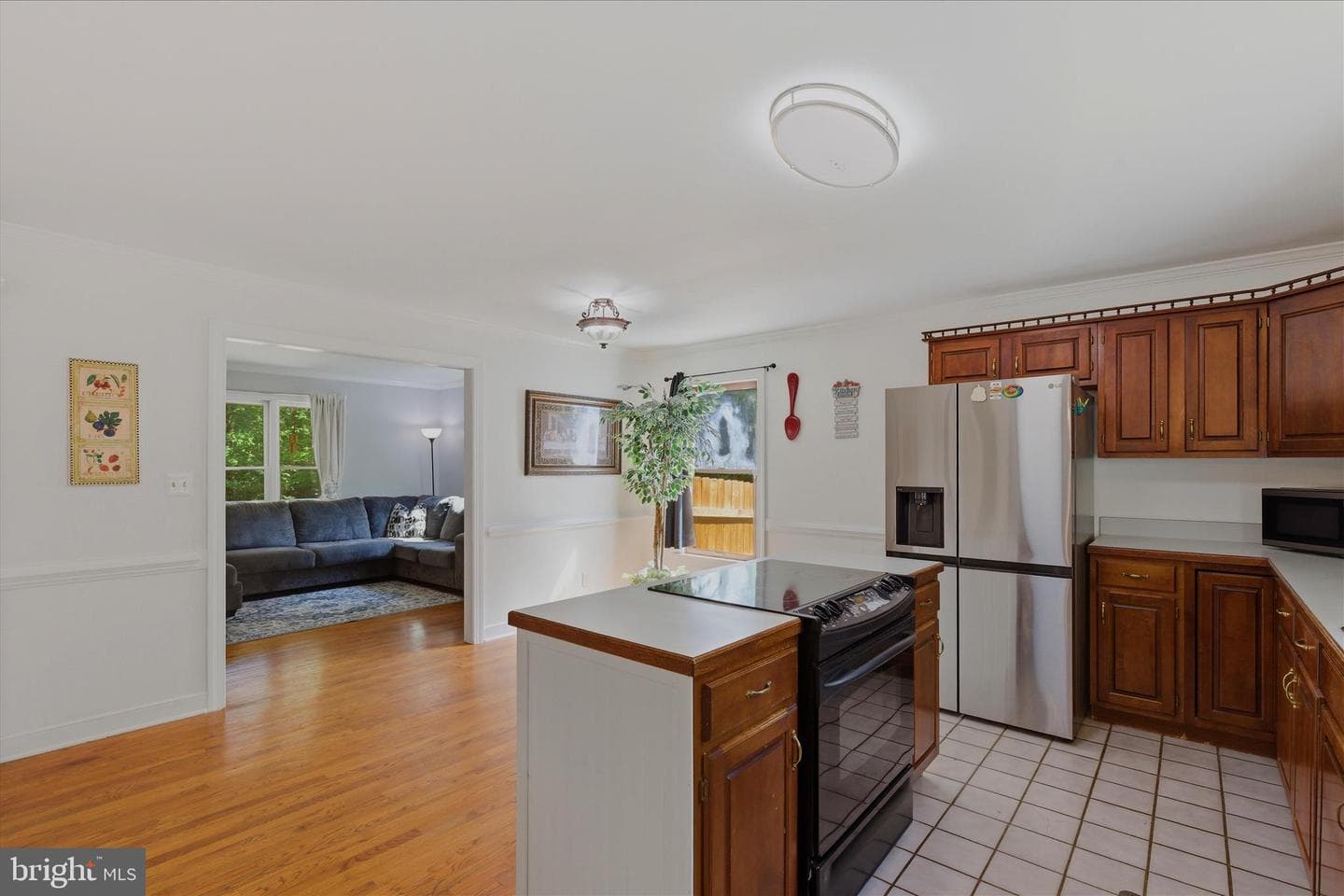 7002 Aspen Lane photo 14