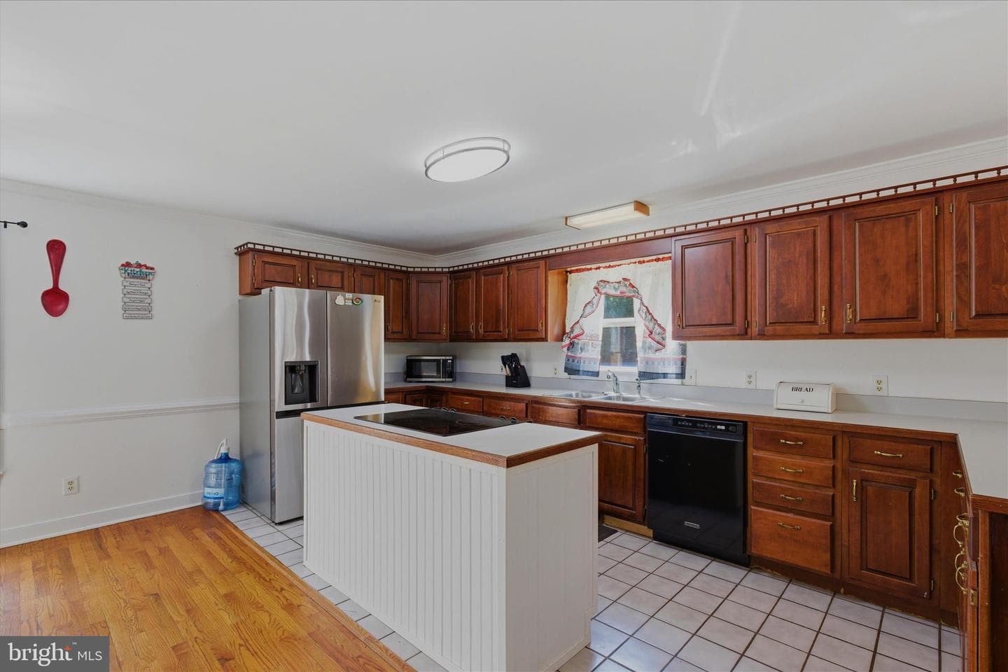 7002 Aspen Lane photo 15