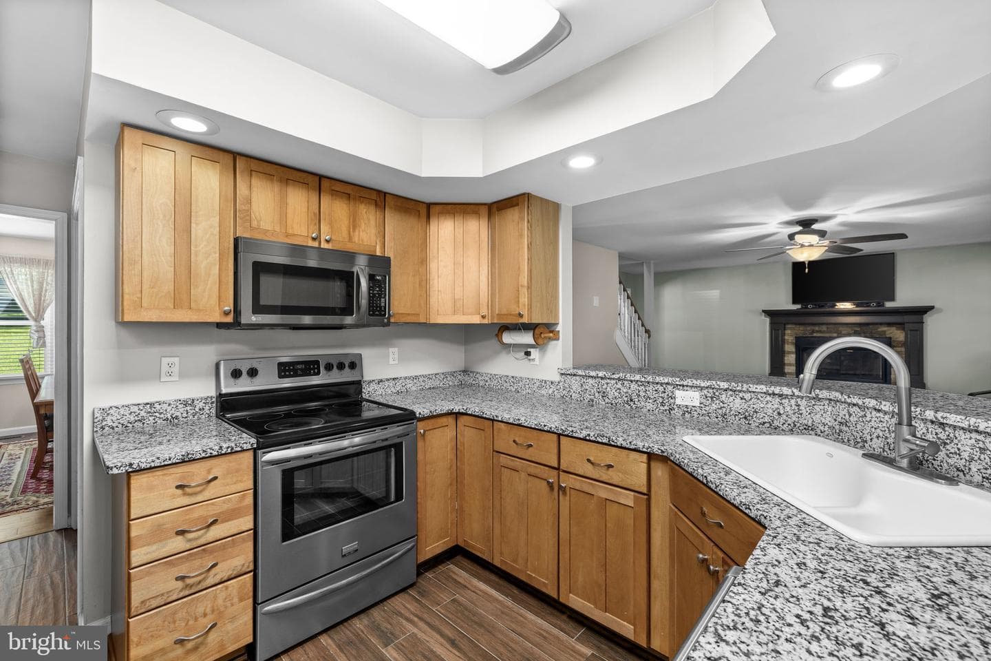12707 Lake Wilderness Lane photo 18