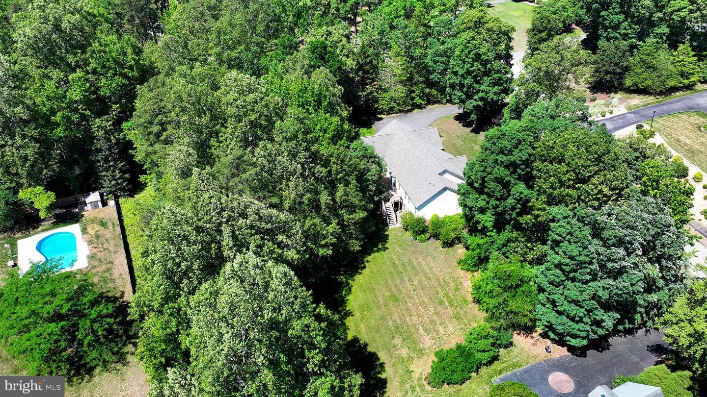 9005 Judiciary Drive photo 4