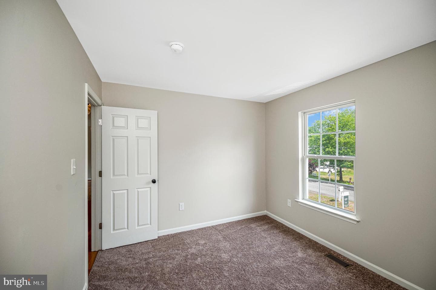 5706 E Point Circle photo 29