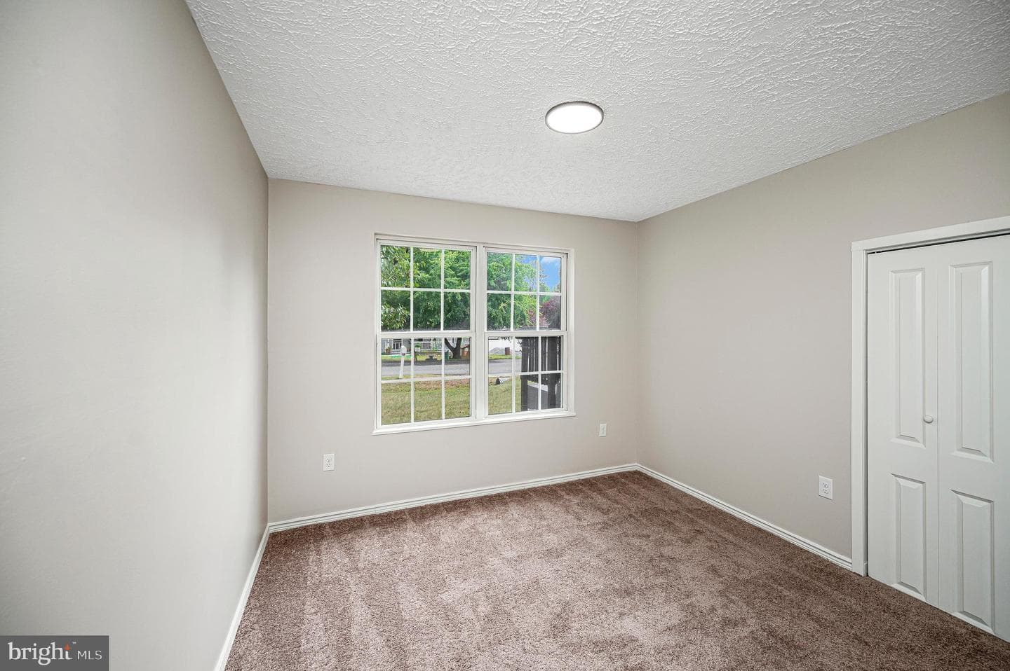 5706 E Point Circle photo 32