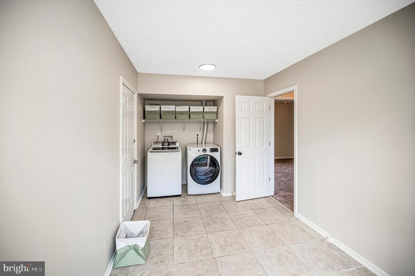5706 E Point Circle photo 35