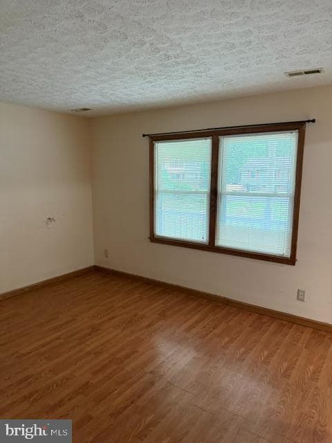 308 Cooper Street photo 9