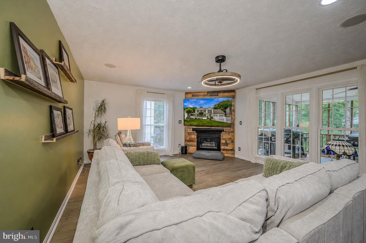 10322 Edinburgh Drive photo 18