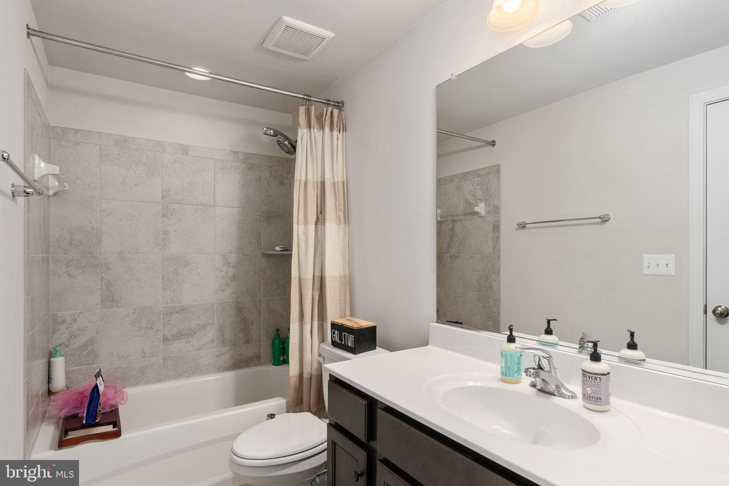 8007 Ashford Drive photo 64