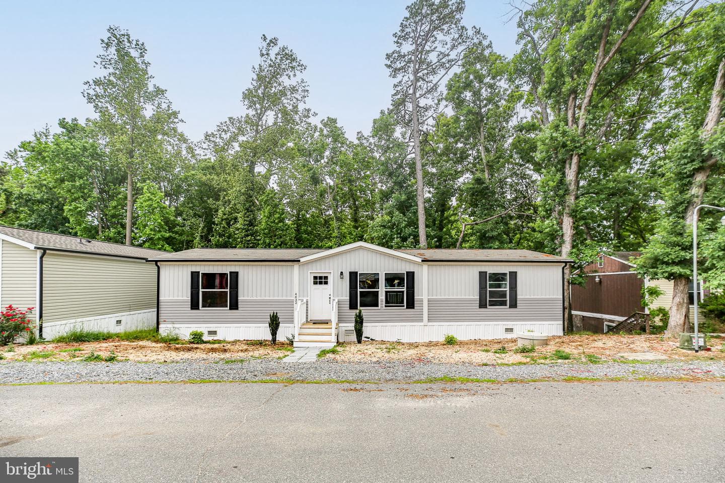 4432 Hotchkiss Street photo 25
