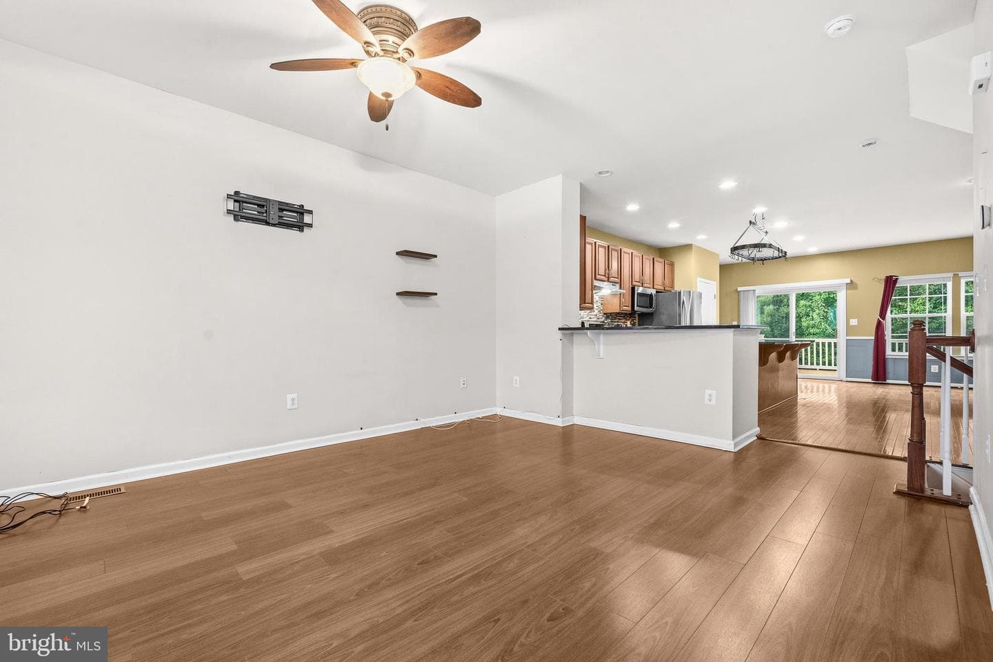 4610 Alliance Way photo 4