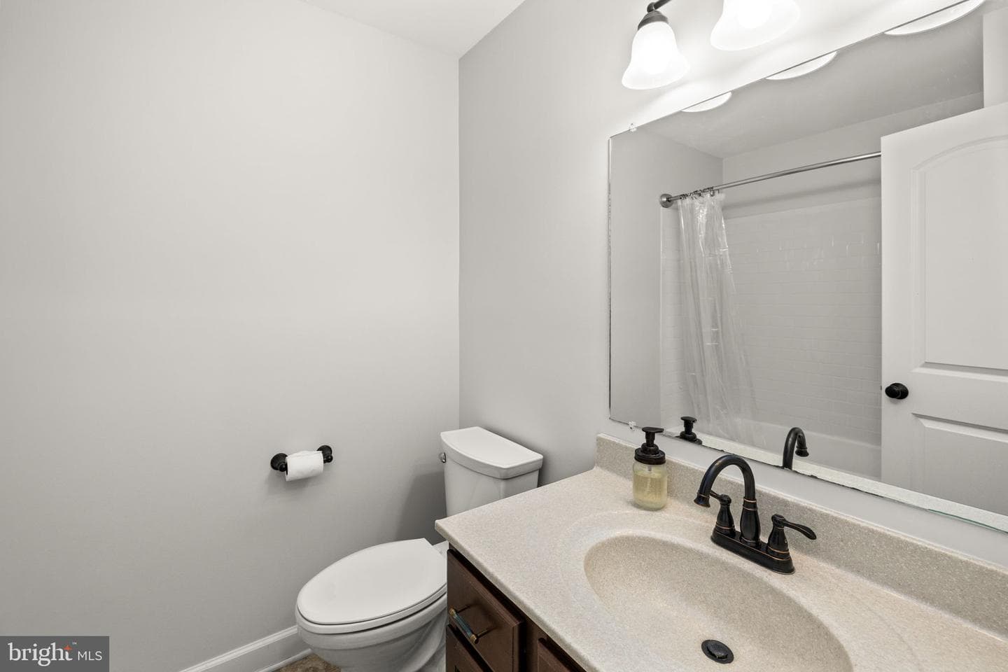 706 Pleasants Drive photo 24