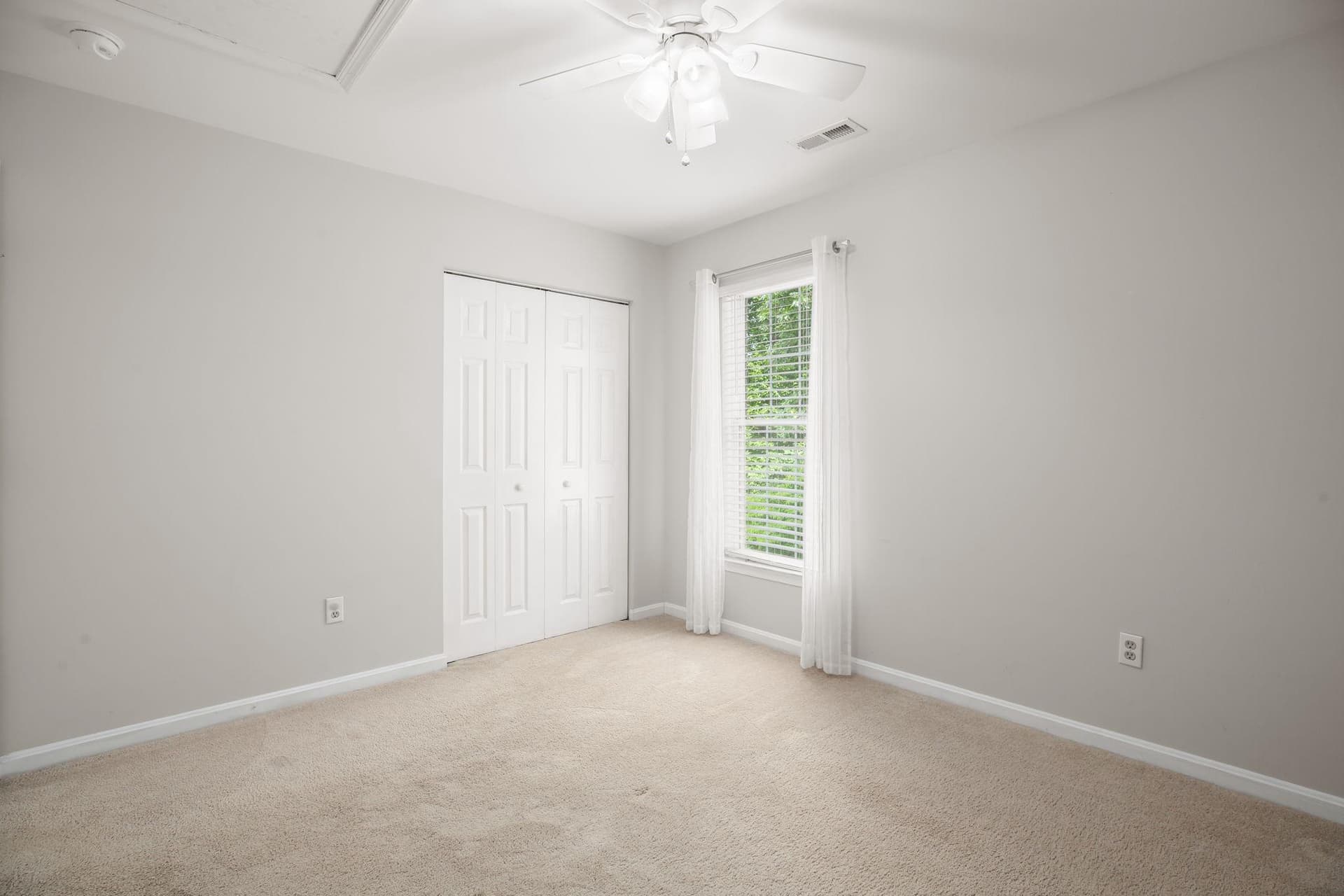 10205 N Hampton Lane photo 36
