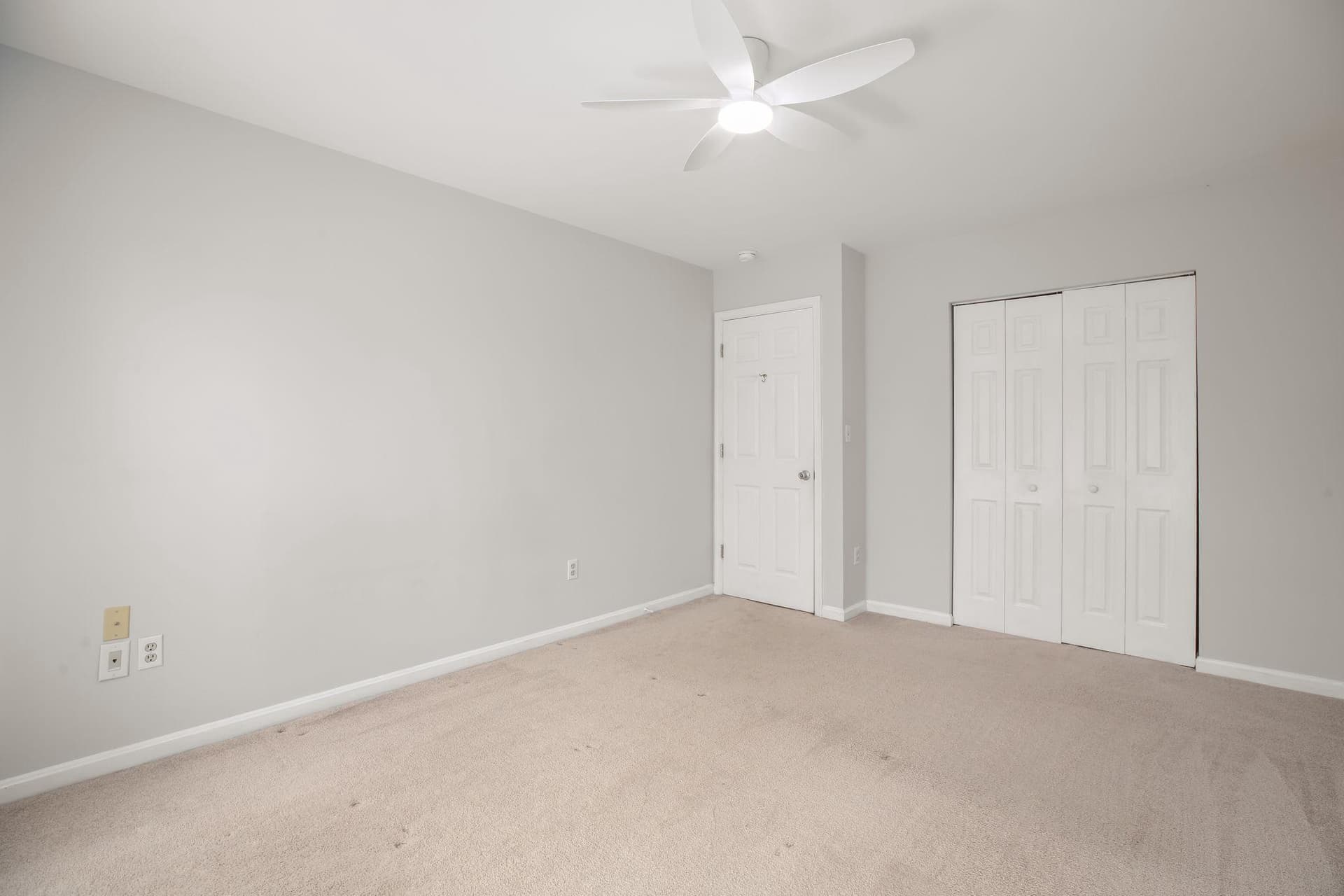 10205 N Hampton Lane photo 38